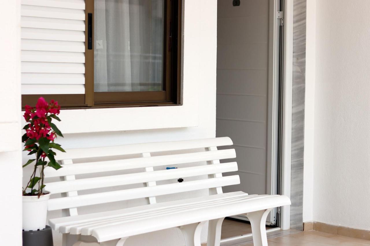 Alexandris Apartments Polychrono Exterior photo